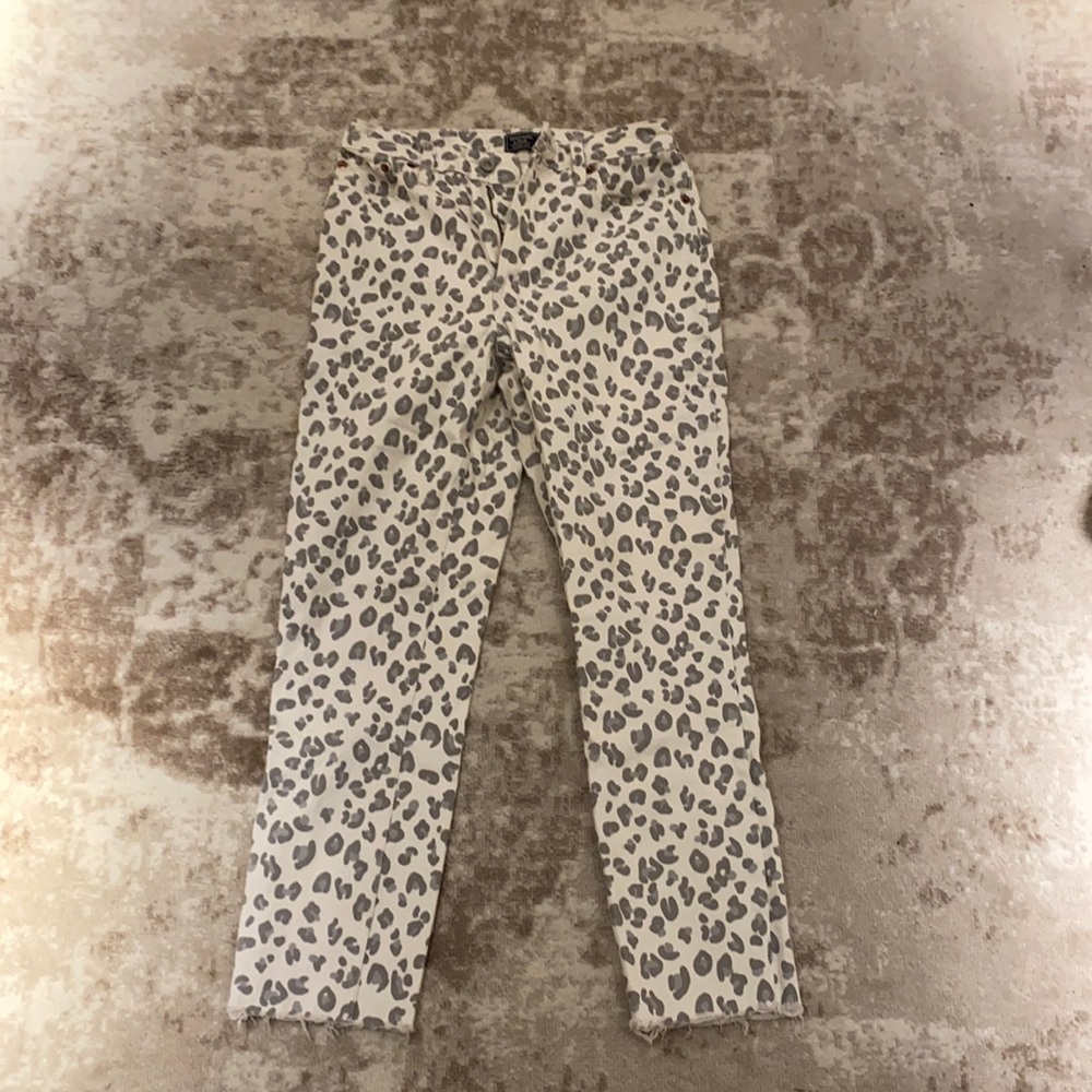 Abercrombie mom jeans